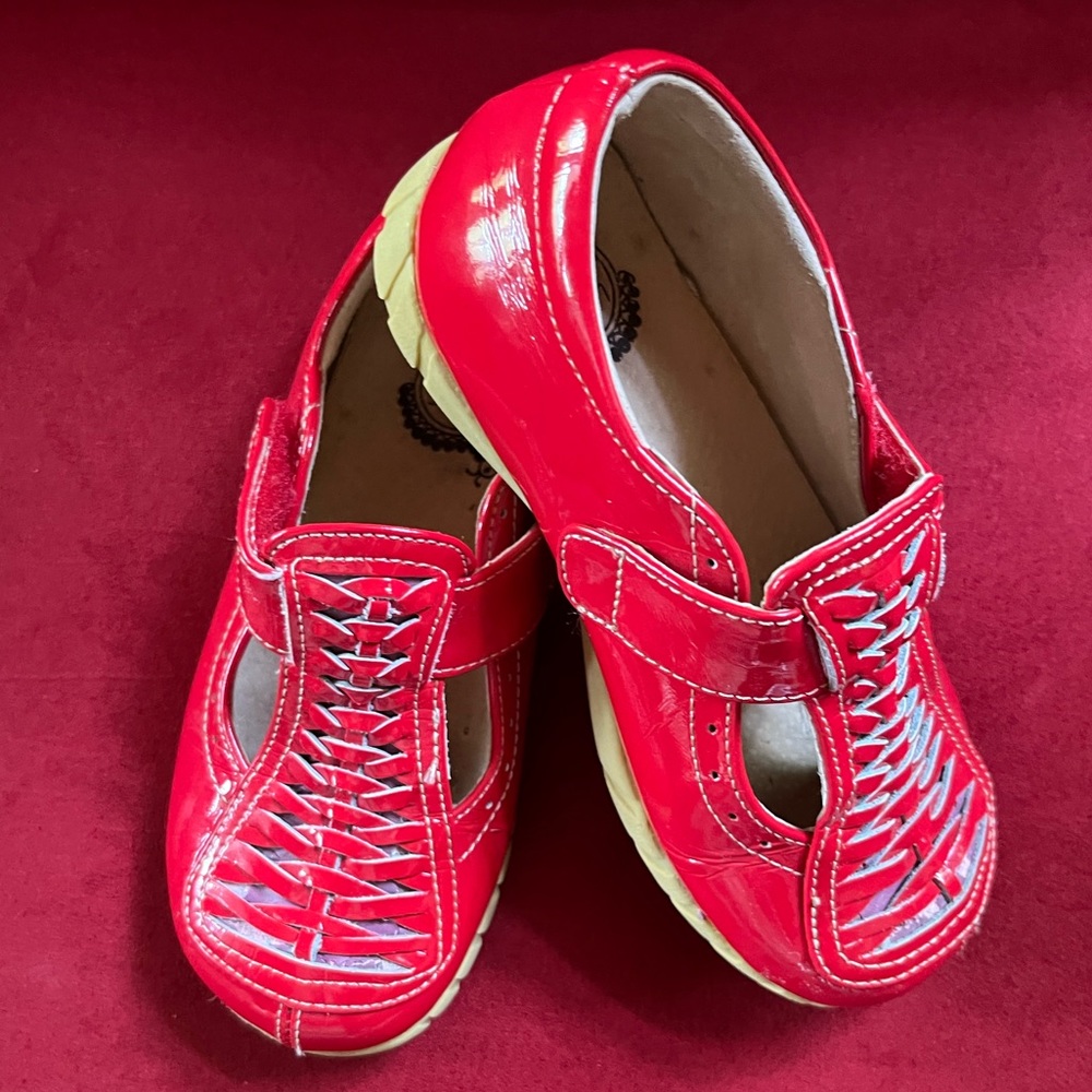 🍭RARE: Red Patent-Leather, Lattice Livie & Luca Dress Shoes